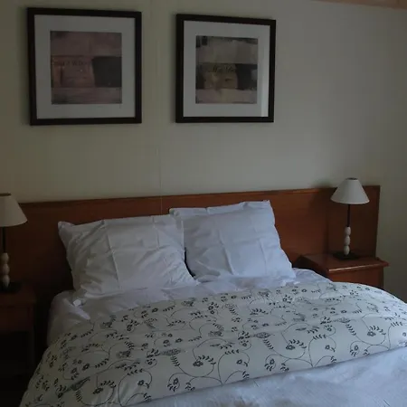 מלון Hotel Marie- Bosje 2*